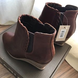 Ariat Ankle Wedge Boots-Size 9